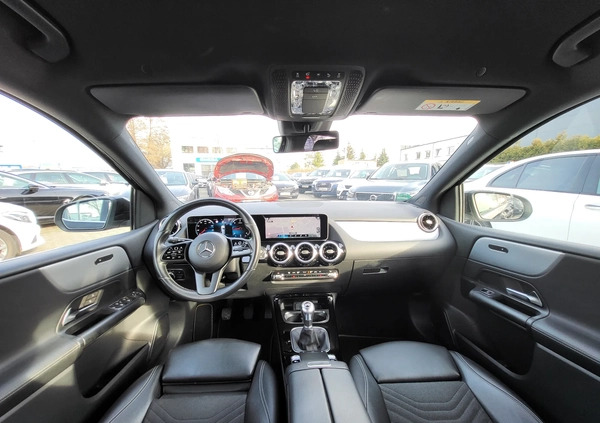 Mercedes-Benz Klasa B cena 79000 przebieg: 130000, rok produkcji 2019 z Nowa Ruda małe 137